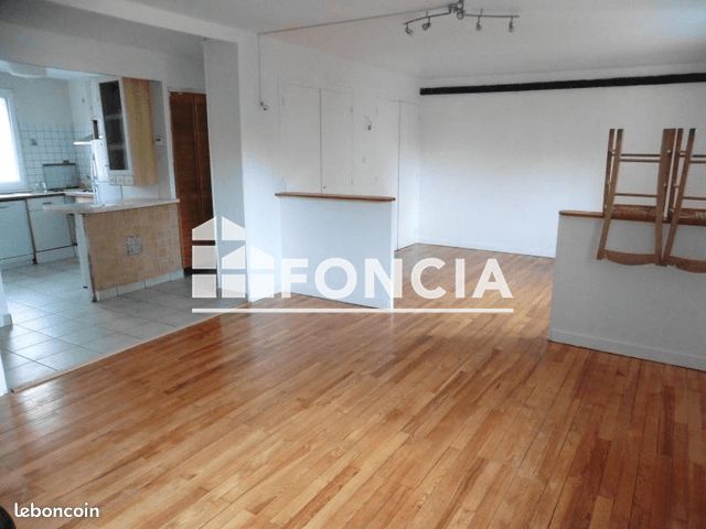 Appartement 4 pièces 69 m² · à Grenoble · 69 m² · 670 €/mois