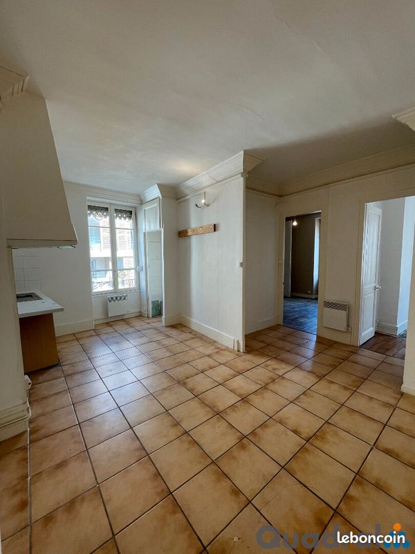 Appartement 3 pièces 52 m² · à Lyon · 52 m² · 768 €