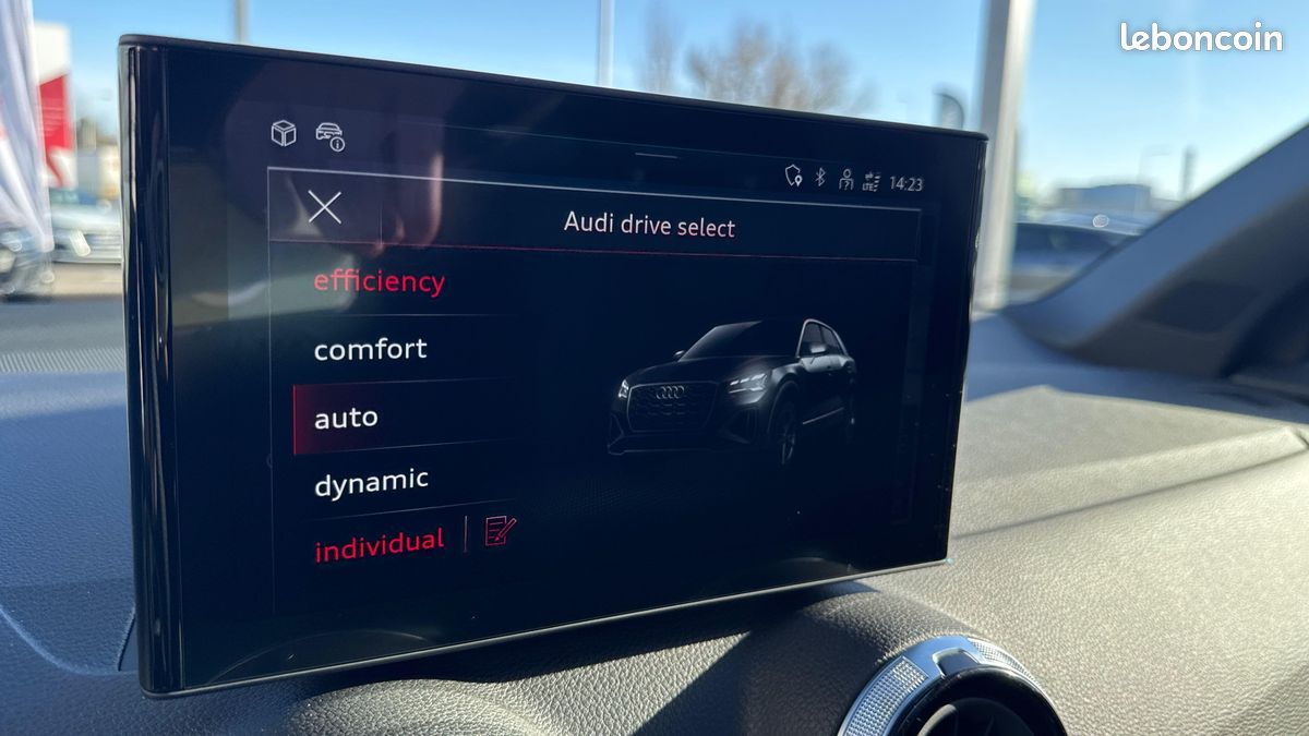 AUDI Q2 35 TFSI 150 S tronic 7 S line (image 26)