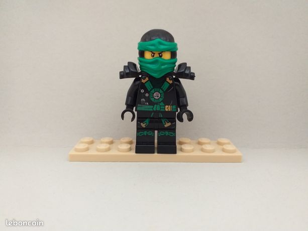 Lego Figurine Ninjago njo0167 Lloyd (Deepstone Armor) Possession
