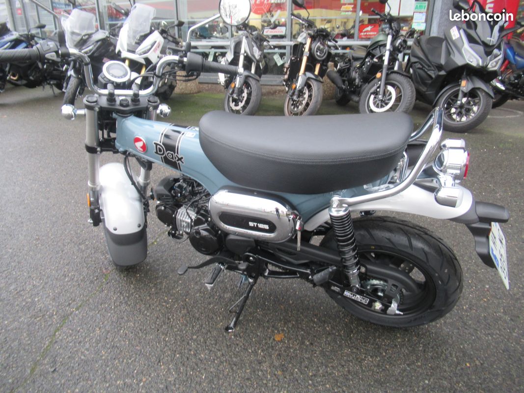 Honda 125 Dax - Motos