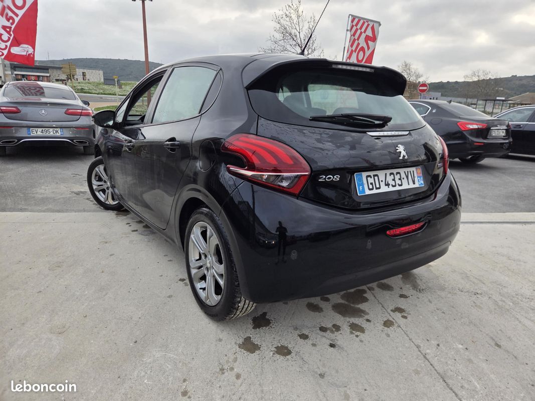 À VENDRE : Peugeot 208 – Citadine économique et fiable (image 4)