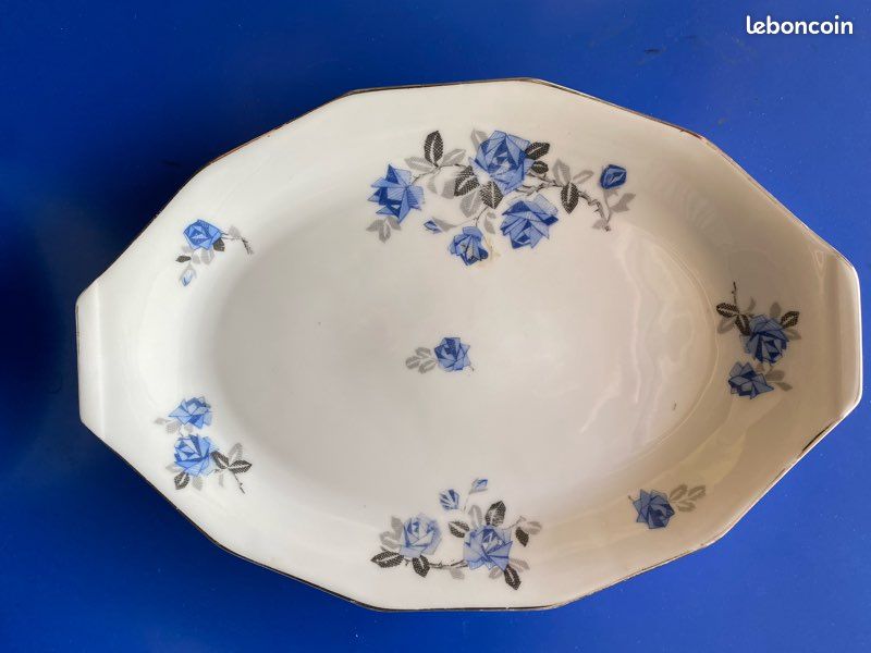Lot de vaisselle ancienne en porcelaine de Limoge (image 1)