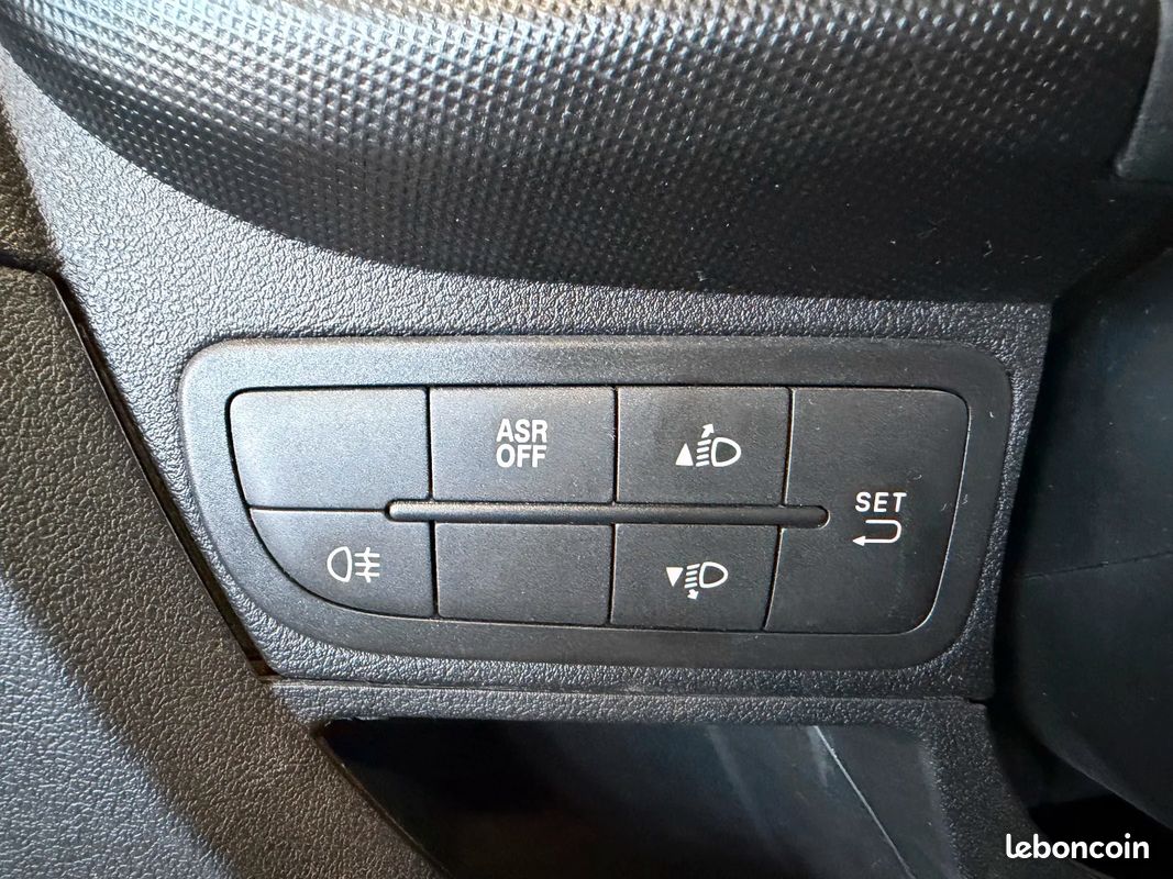 Fiat fiorino tole 1.3 16v multijet 80 class ii pack mp3 clim (image 22)