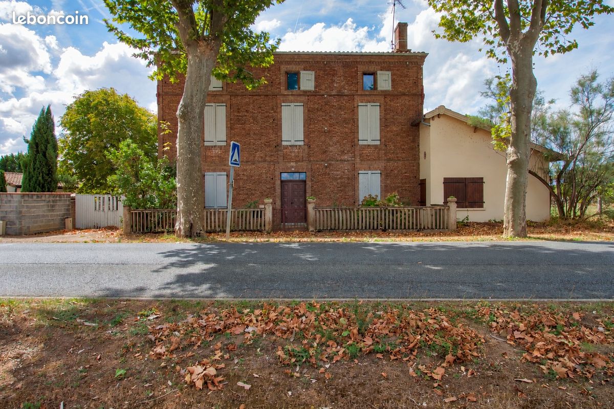 Maison 11 pièces 308 m² · à Coufouleux · 308 m² · 299 000 €