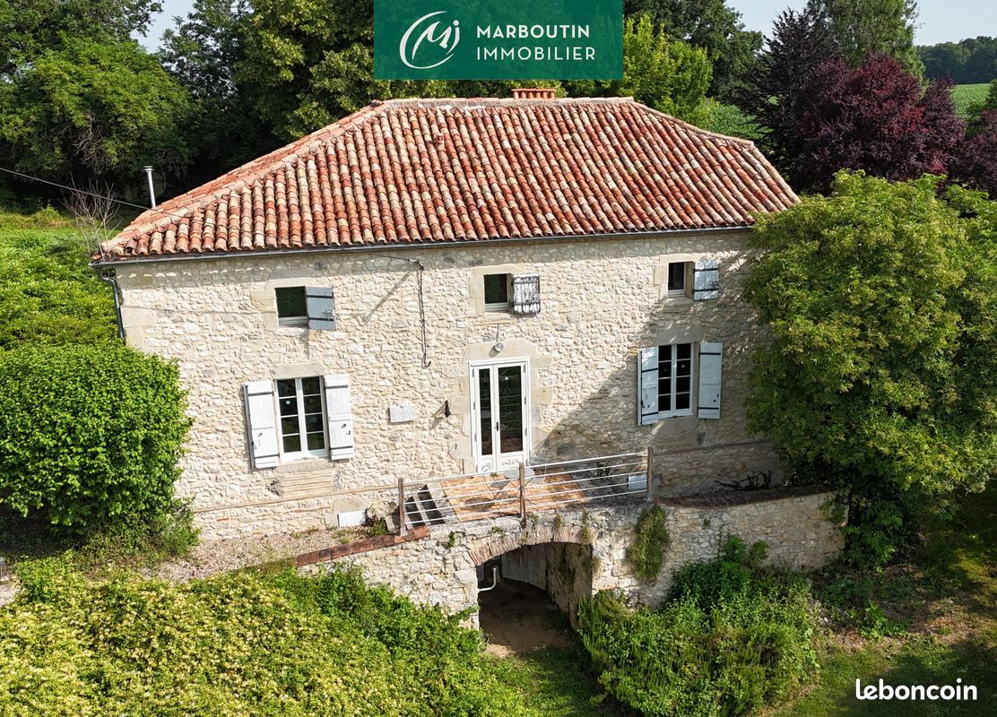 Maison 5 pièces 196 m² · à Casteljaloux · 196 m² · 357 000 €