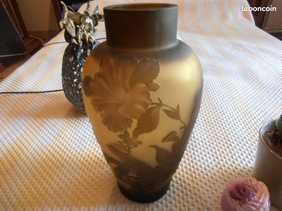 Très beau vase 'galle type' (image 6)