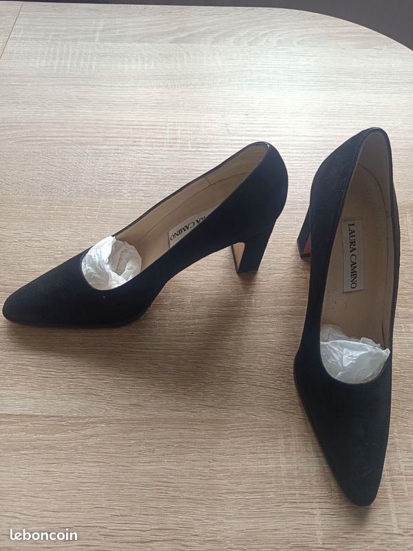 Chaussures Noir en Cuire NEUV (image 1)