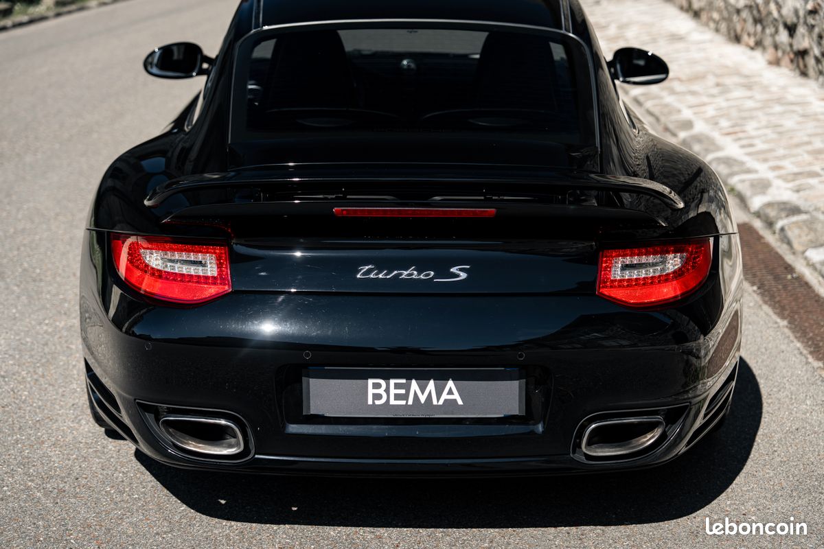 PORSCHE 911 (997) TURBO S 530cv | Sport Chrono | Toit Ouvrant | Cuir Étendu | à partir de 2050 /mois (image 5)
