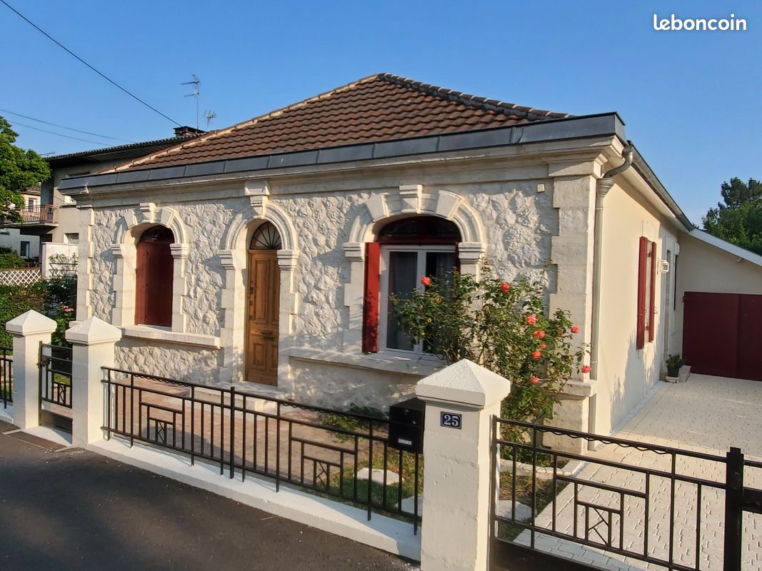 Maison 8 pièces 175 m² · à Pineuilh · 175 m² · 335 000 €