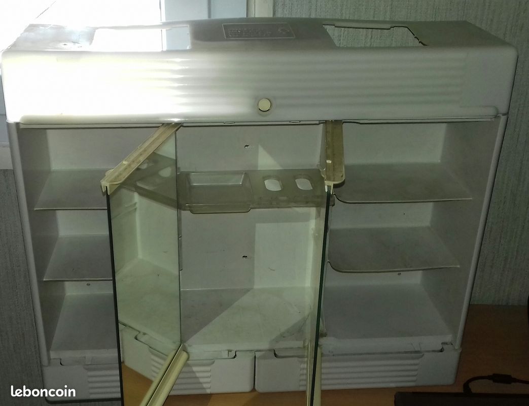 Petit armoire pharmacie salle de bains (image 2)