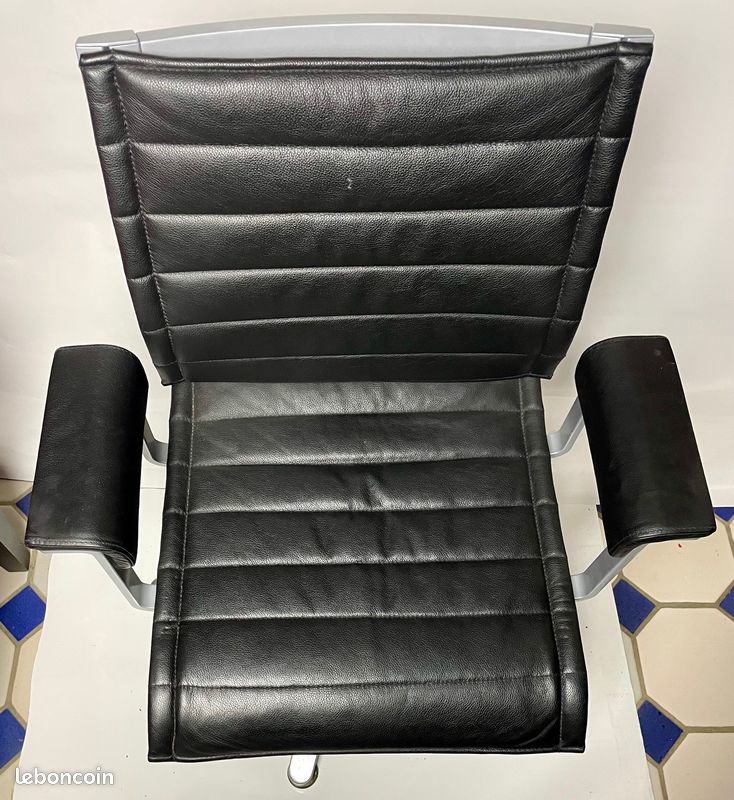Fauteuil de bur WILKHAHN ou de salle de réu. Trés classe et superbe état, confort top (image 1)