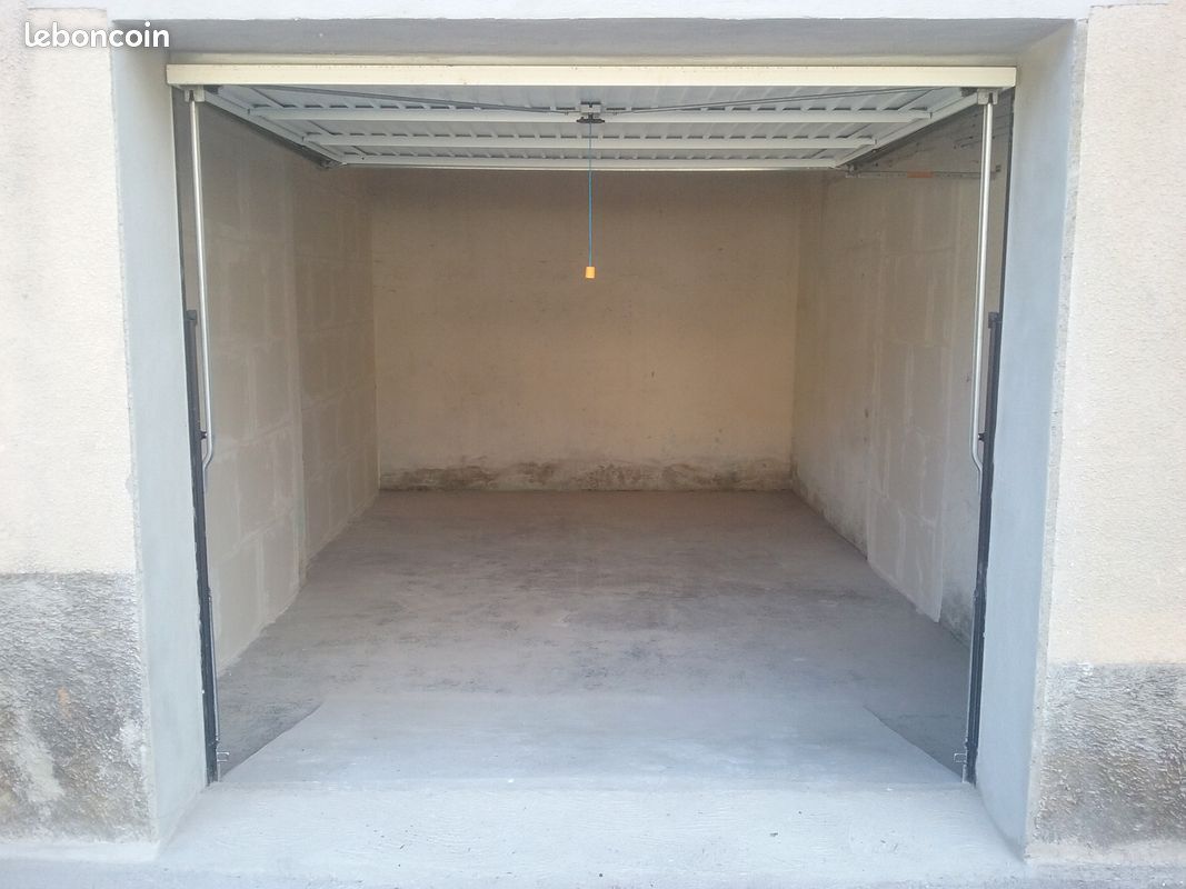 Loue Grand box fermé · à La Motte-du-Caire · 85 €