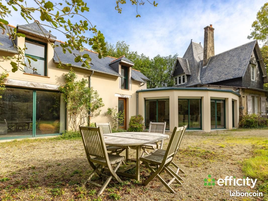 Maison 8 pièces 250 m² · à Cesson-Sévigné · 250 m² · 670 000 €