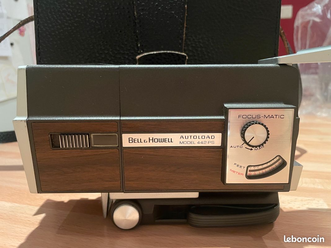 Bell & Howell Cámara de cine Vintage Bell & Howell Autoload - Catawiki