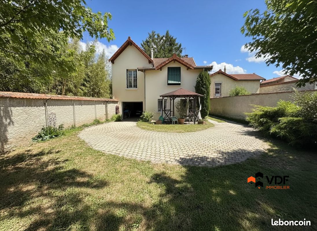 Maison 4 pièces 105 m² · à Roanne · 105 m² · 229 000 €