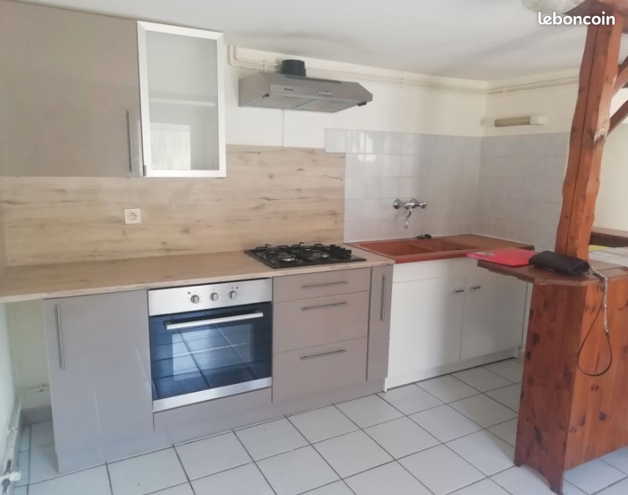 Appartement 3 pièces 77 m² · à Cheniménil · 77 m² · 470 €