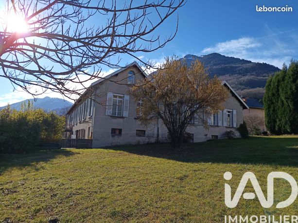 Maison 14 pièces 448 m²