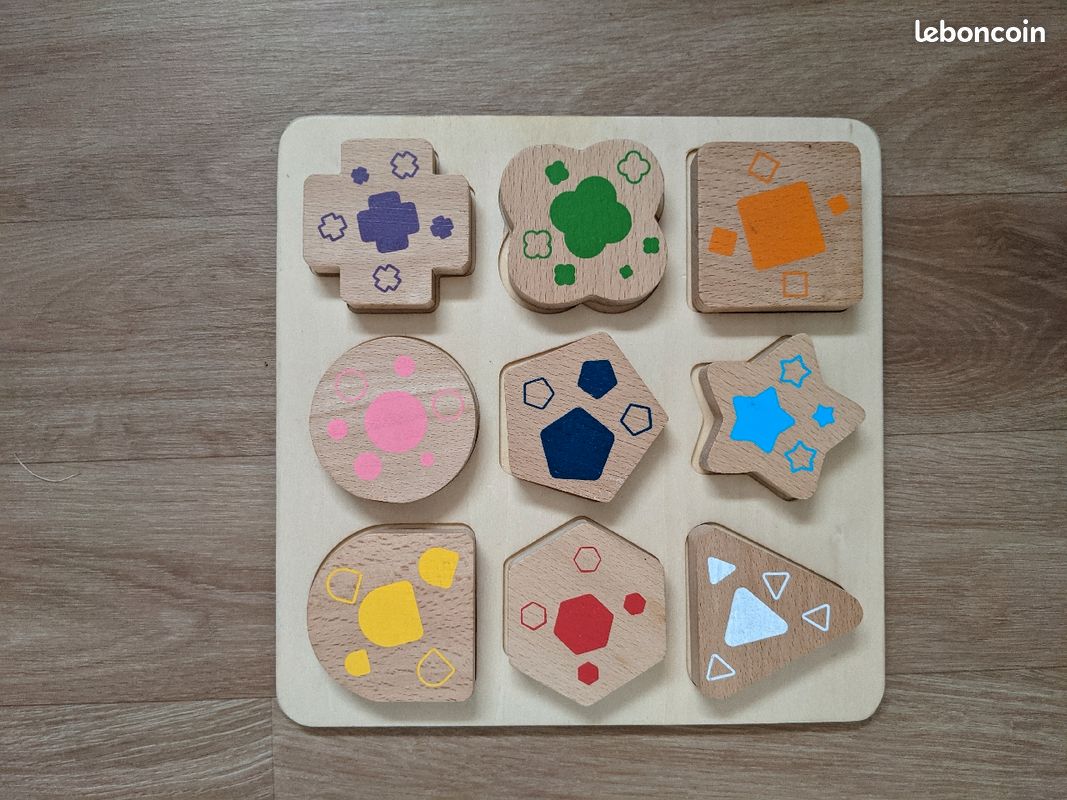 Puzzle bois formes géométriques (image 1)