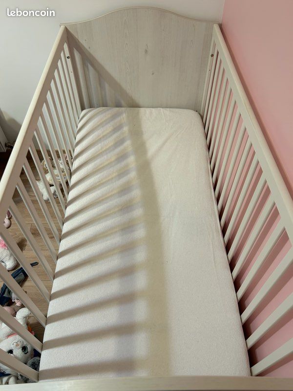 Lit bébé (image 2)