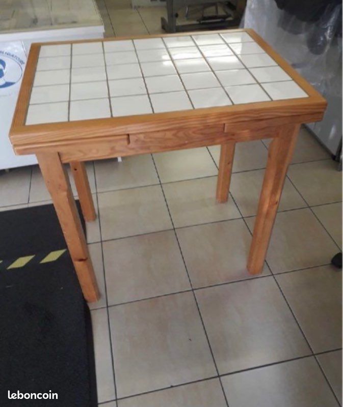 Table à manger (image 1)