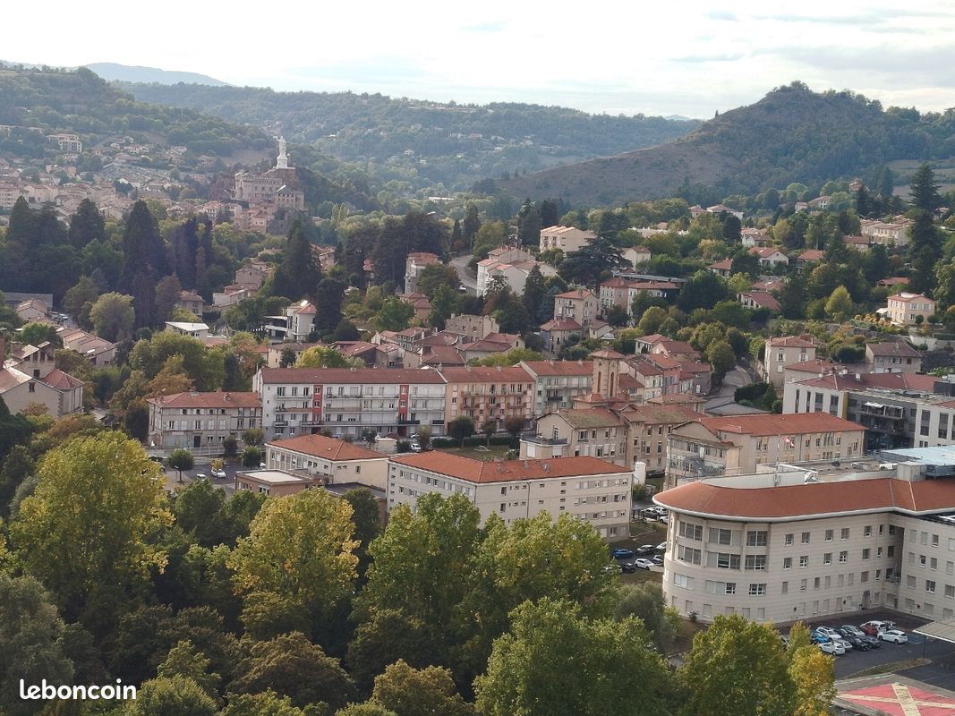 Maison 6 pièces 130 m² · à Espaly-Saint-Marcel · 130 m² · 235 000 €