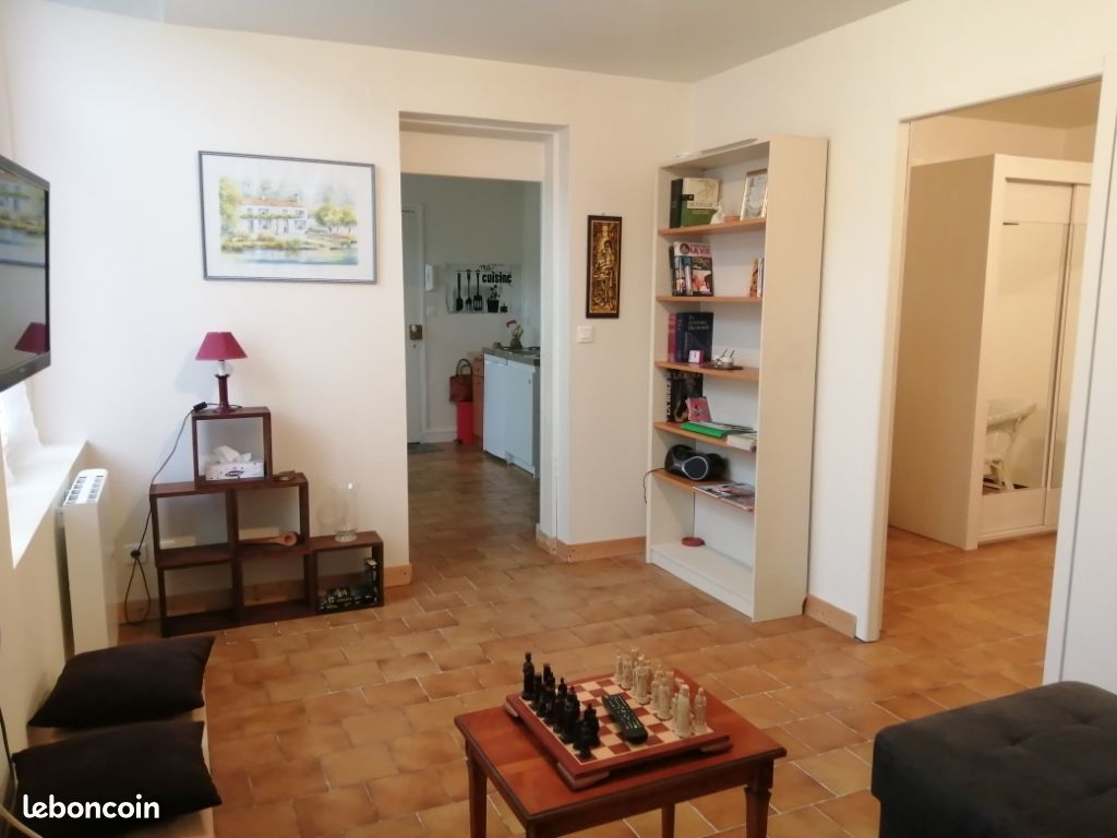 Appartement 2 pièces 40 m² · à Rochefort · 40 m² · 560 €
