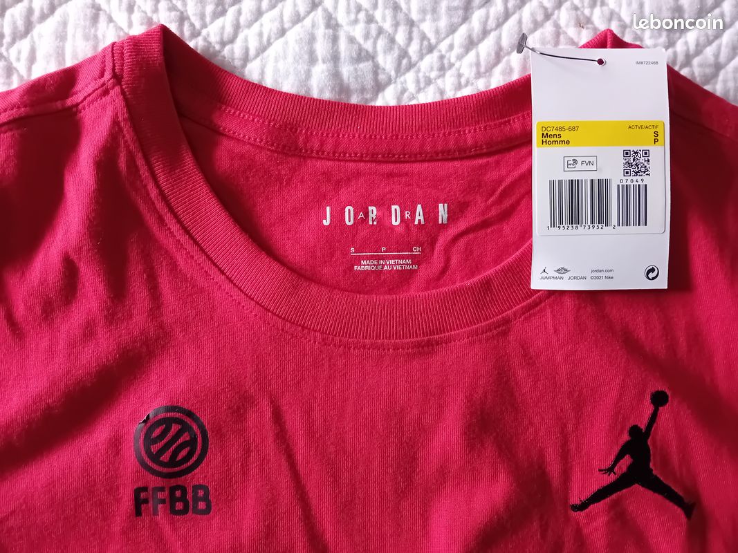 Tee-shirt homme Jordan rouge à manches courtes taille S (image 2)