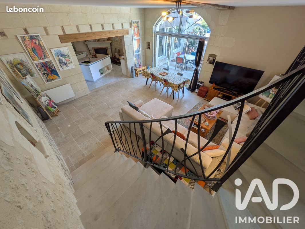 Maison 8 pièces 198 m² · à Restigné · 198 m² · 488 000 €