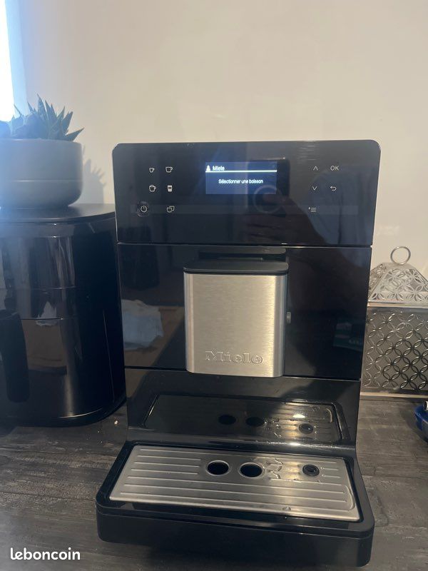 Machine à café miele (image 1)
