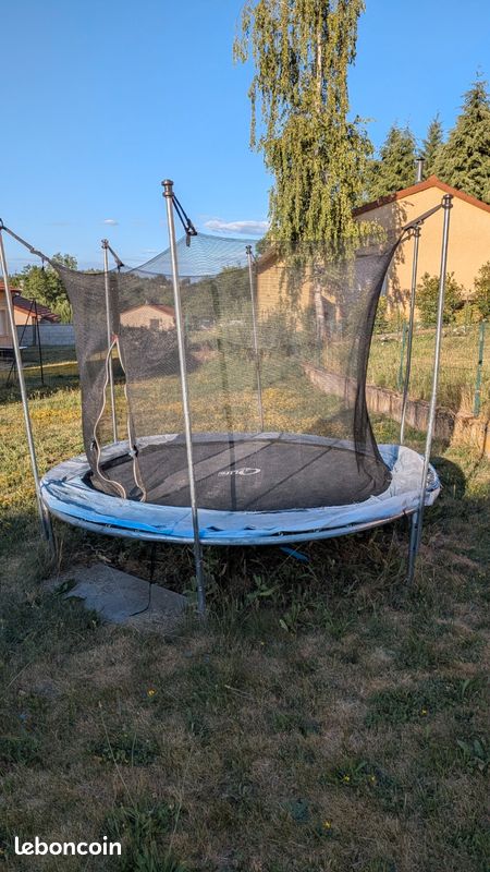 Trampoline (image 2)