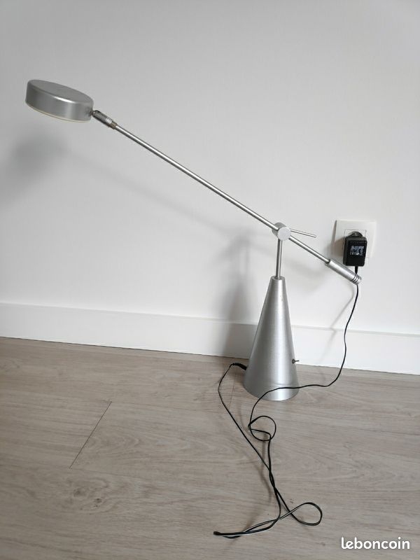 Lampe bureau LED (image 1)