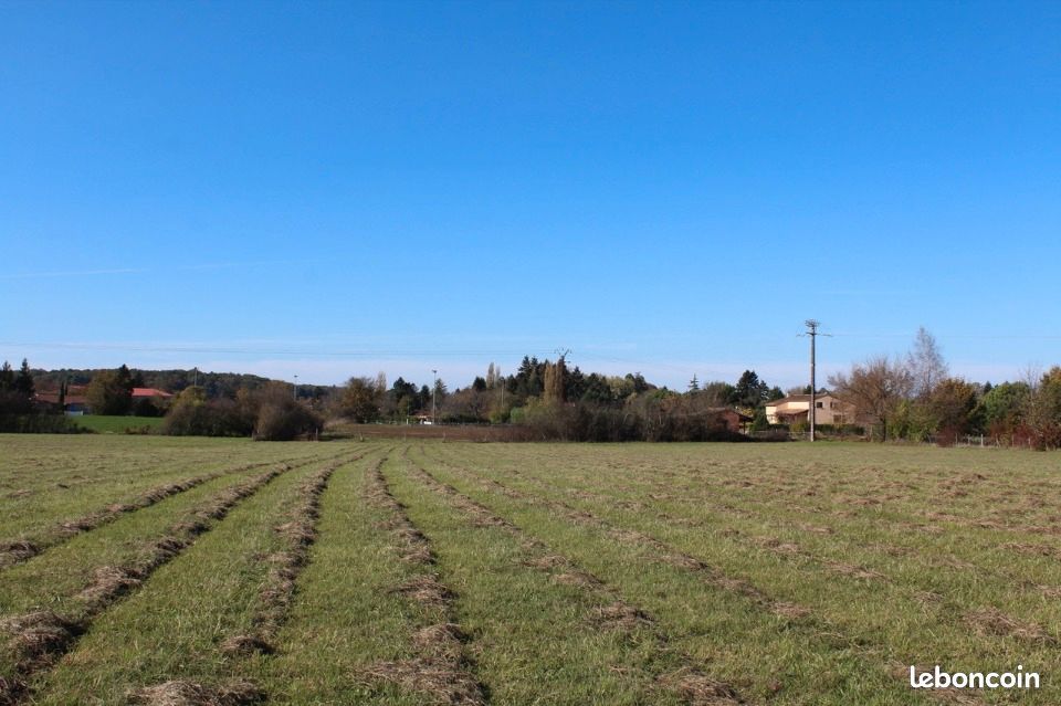 Terrain 2 814 m² Marsales · à Marsalès · 29 000 €