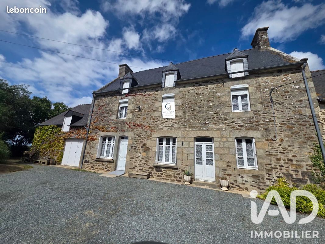 Maison 6 pièces 143 m² · à Corseul · 143 m² · 199 990 €