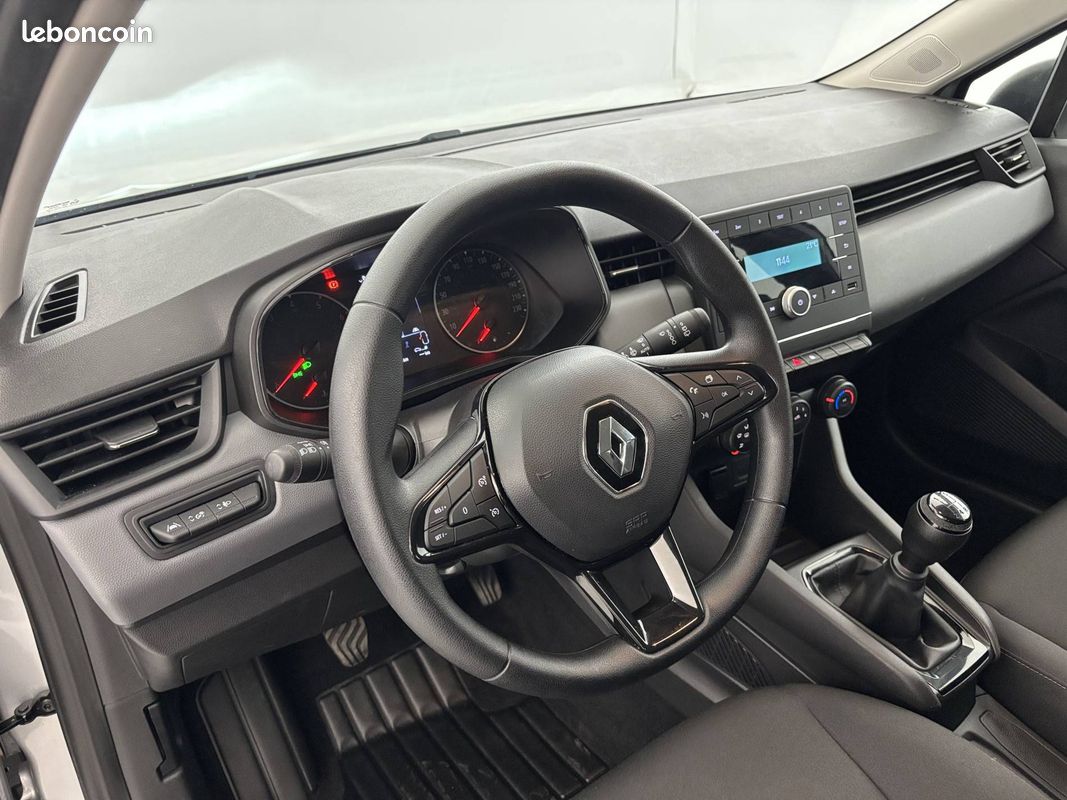 RENAULT Clio SCe 65 Authentic (image 10)