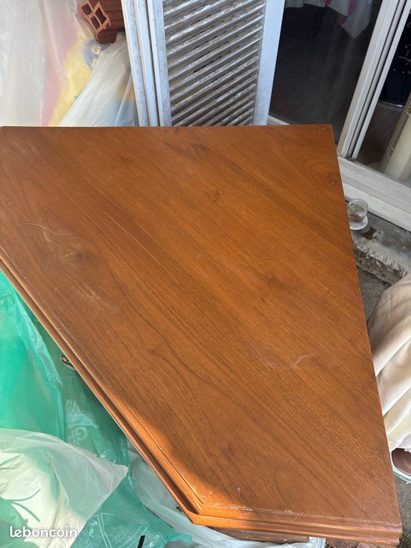 Meuble d’angle en bois (image 2)