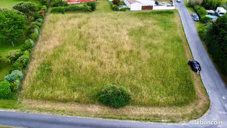 Terrain 2 543 m² Corme Ecluse