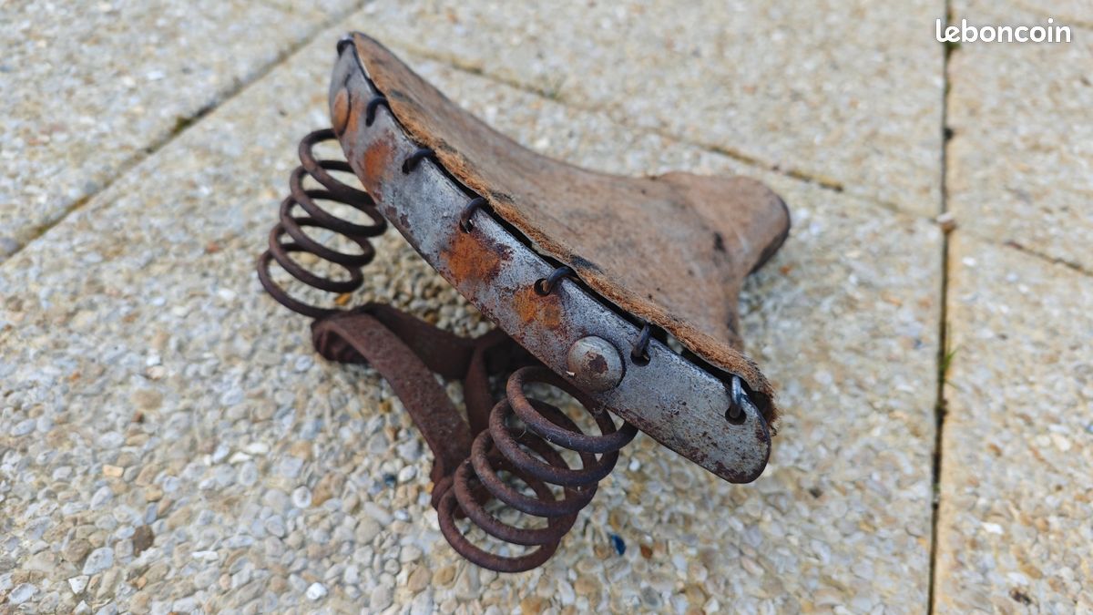 Selle Ancienne Motobécane Pour Mobylette Ou Cycle – Vintage, Bon état