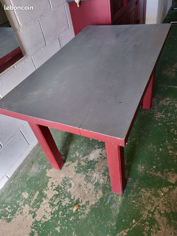 Table en chêne (image 1)