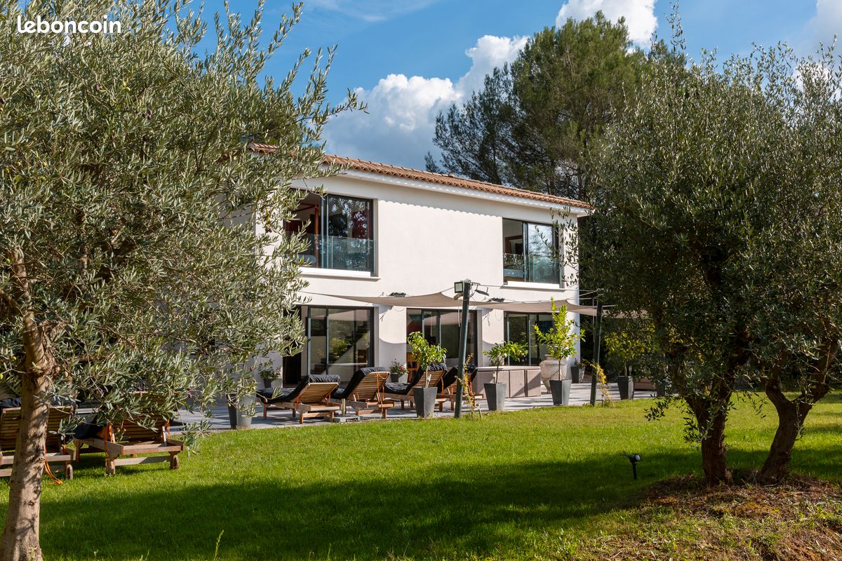 Maison 4 pièces 120 m² · à Meyreuil · 120 m² · 775 000 €