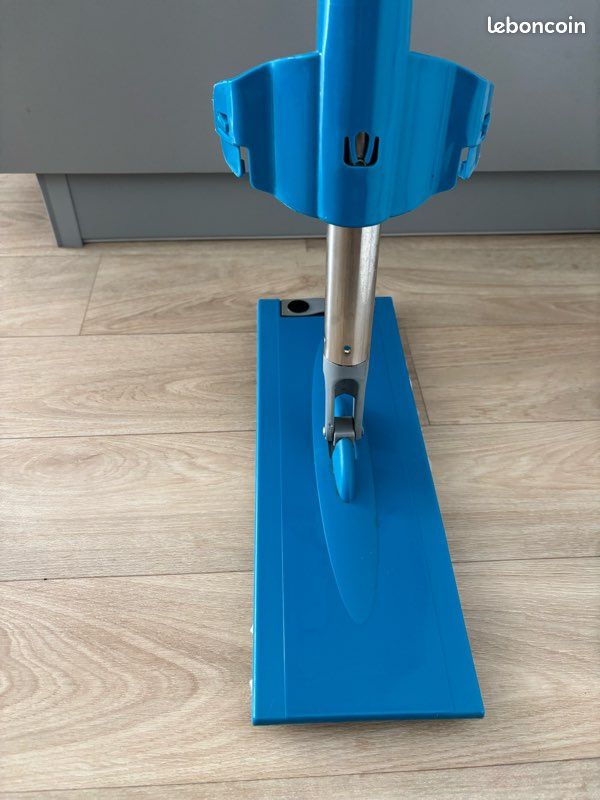 Balai lave-sol microfibre avec essorage intègré (image 6)