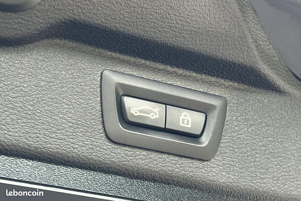 BMW X5 M - BVA F85 575cv / HUD / Bang & olufsen / Toit pano./ Moteur neuf (image 24)