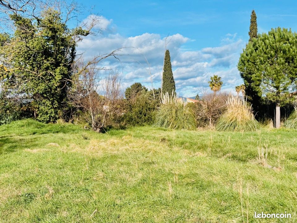 Terrain 765 m² La Garde · 365 000 €