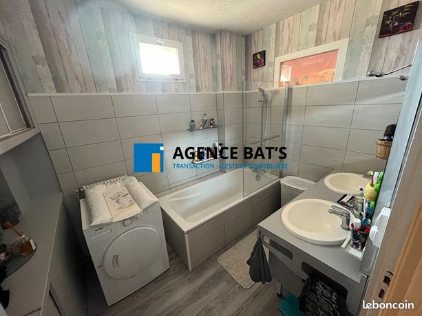 https://img.leboncoin.fr/api/v1/lbcpb1/images/70/52/81/705281f836df97059dbb4c7e9cccdc33798b42d3.jpg?rule=ad-image