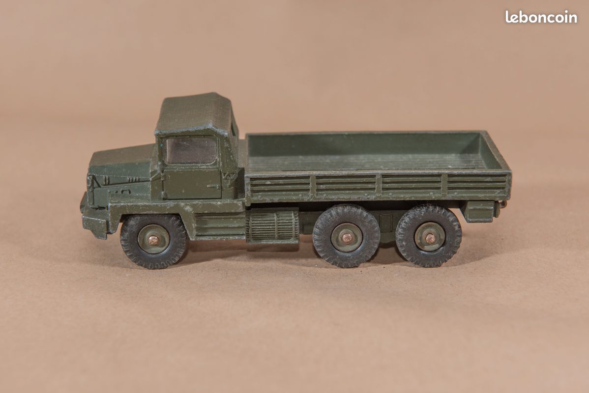 Camion Berliet Gazelle 824 - Dinky Toys - Miniature Métal France