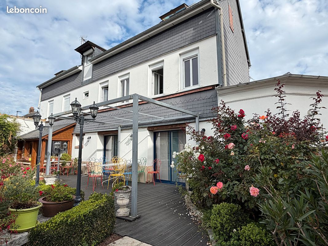 Maison 7 pièces 175 m² · à Caudebec-lès-Elbeuf · 175 m² · 230 000 €