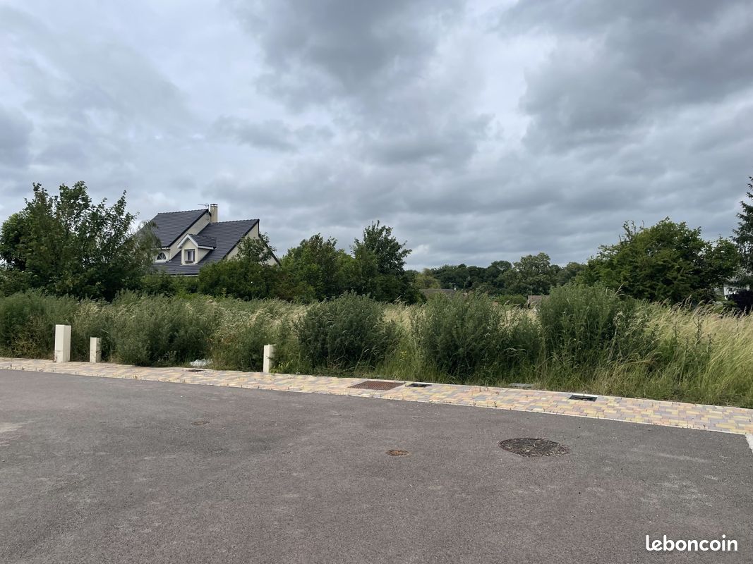Terrain constructible 648 m² à Taissy – Projet Maison sur mesure · 180 000 €