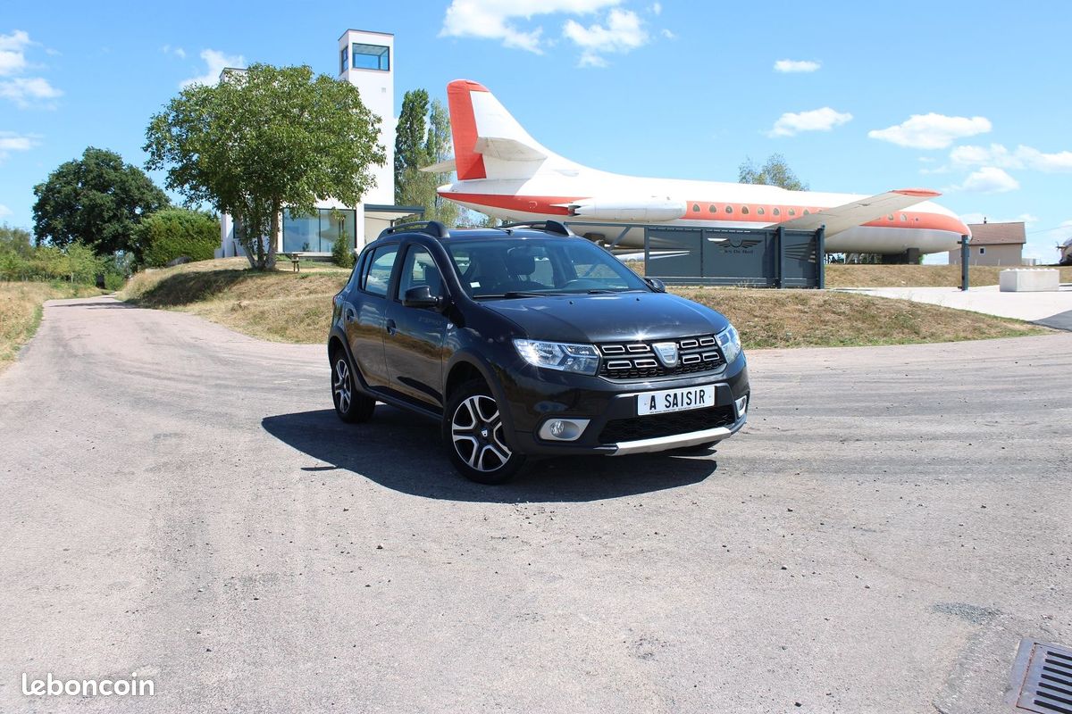 Dacia SANDERO III STEPWAY 95 CV DIESEL 15 ANNIVERSAIRE GPS CAMÉRA CLIM AUTO RÉGULATEUR BLUETOOTH (image 1)