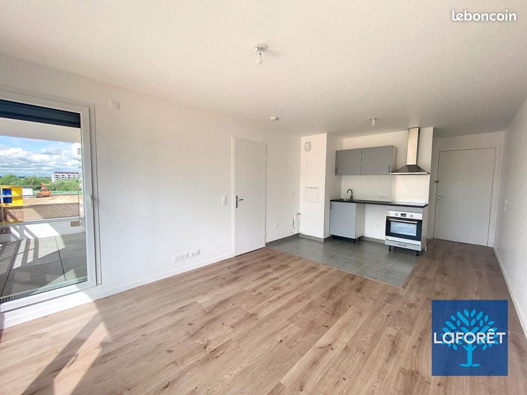 Appartement 2 pièces 44 m² · à Brétigny-sur-Orge · 44 m² · 907 €