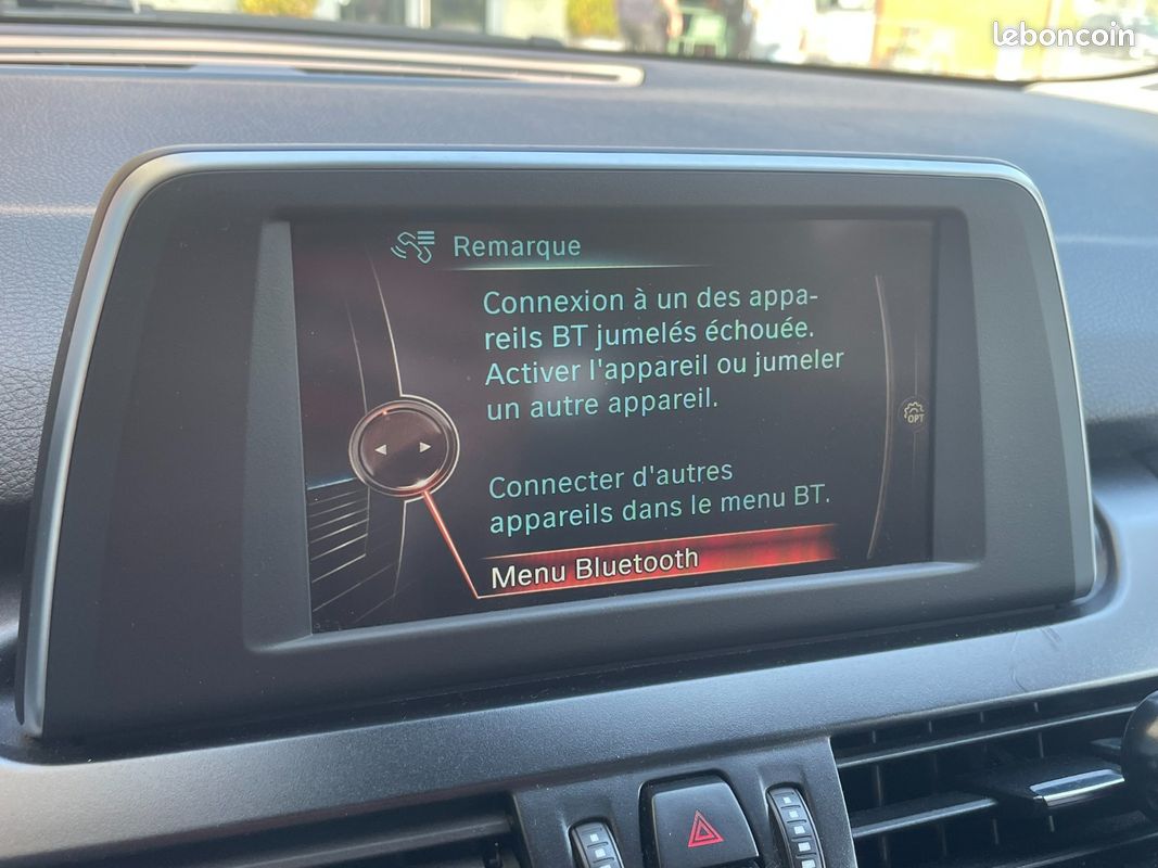 BMW SERIE 2 ACTIVE TOURER F45 218d 150 ch Lounge A - RADARS AV/AR - LIMITEUR DE VITESSE (image 25)